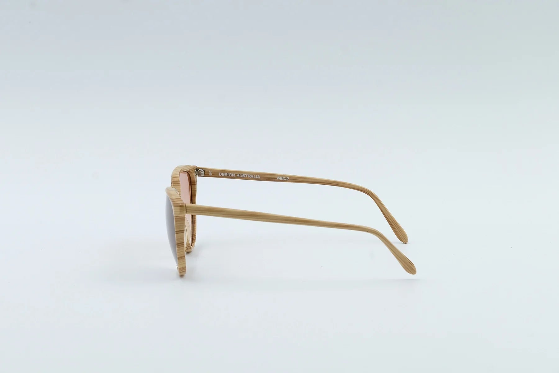 Jonathan Sceats Cats Eye M802