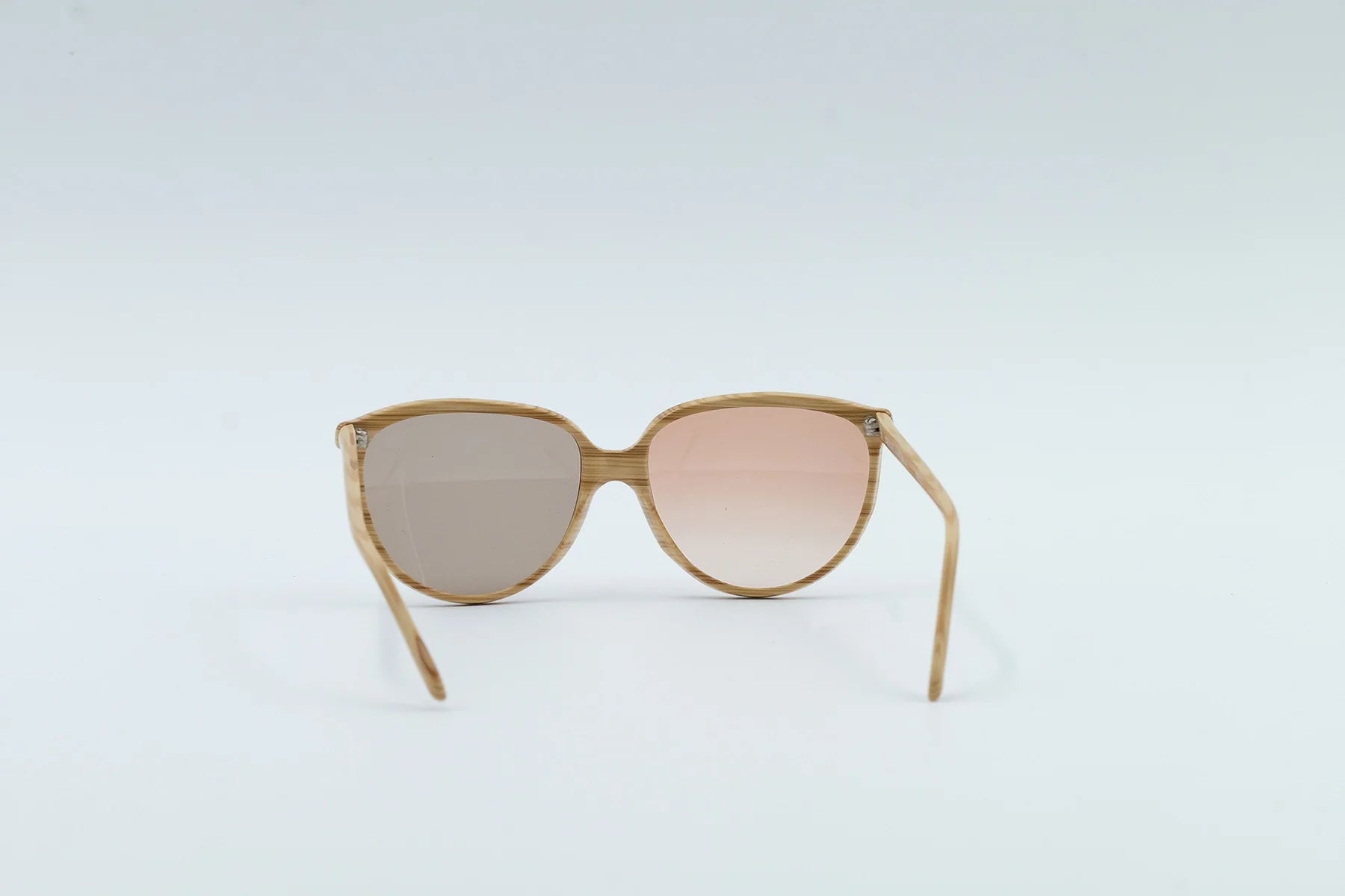 Jonathan Sceats Cats Eye M802