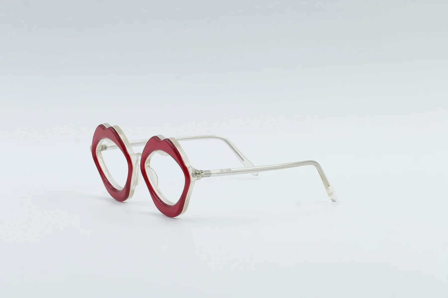 Anglo American Optical Mod Lips