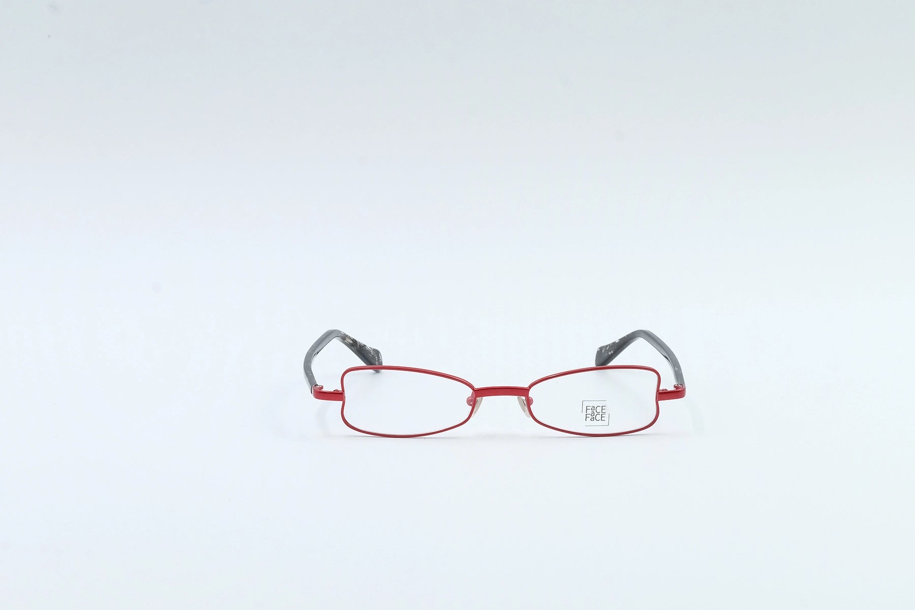 Face a Face Rebel 982