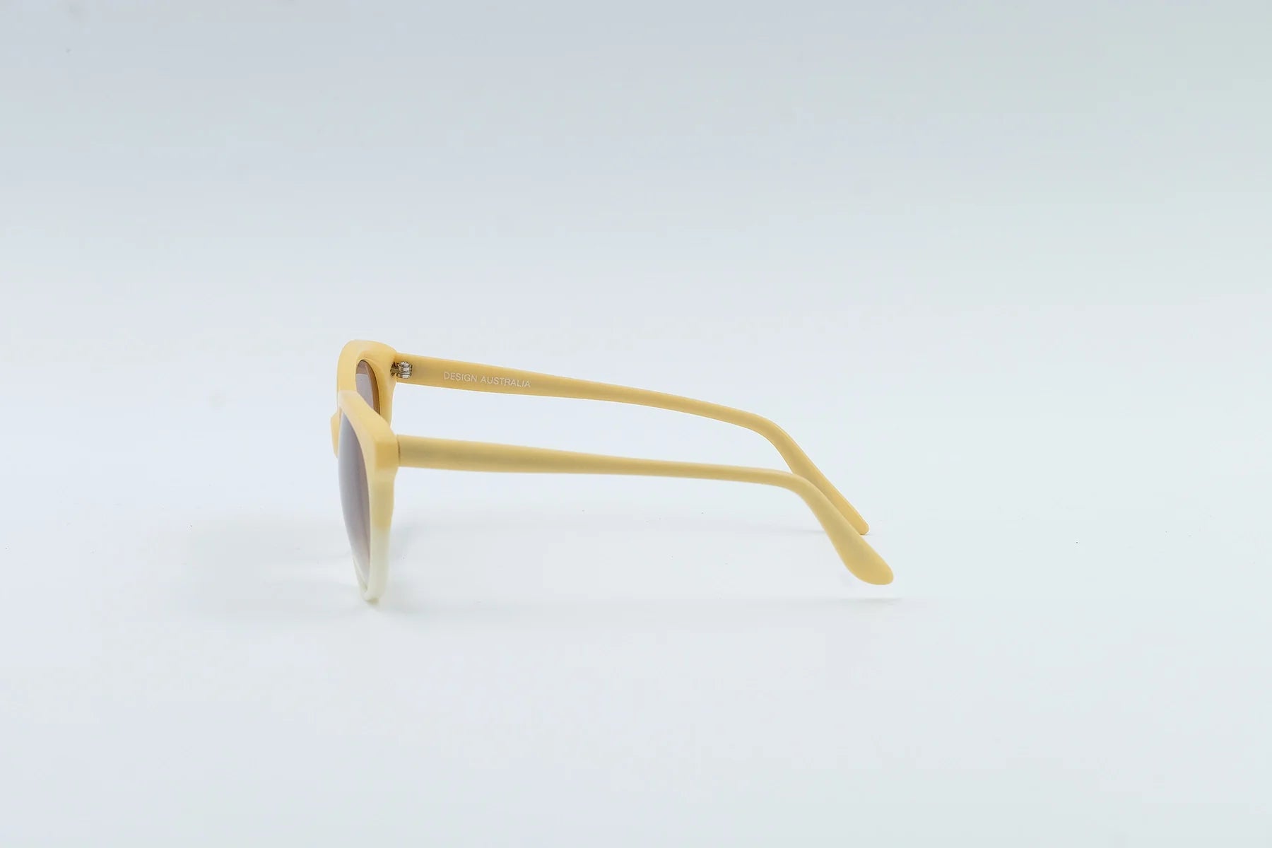 Jonathan Sceats Gumleaf (Yellow and White)