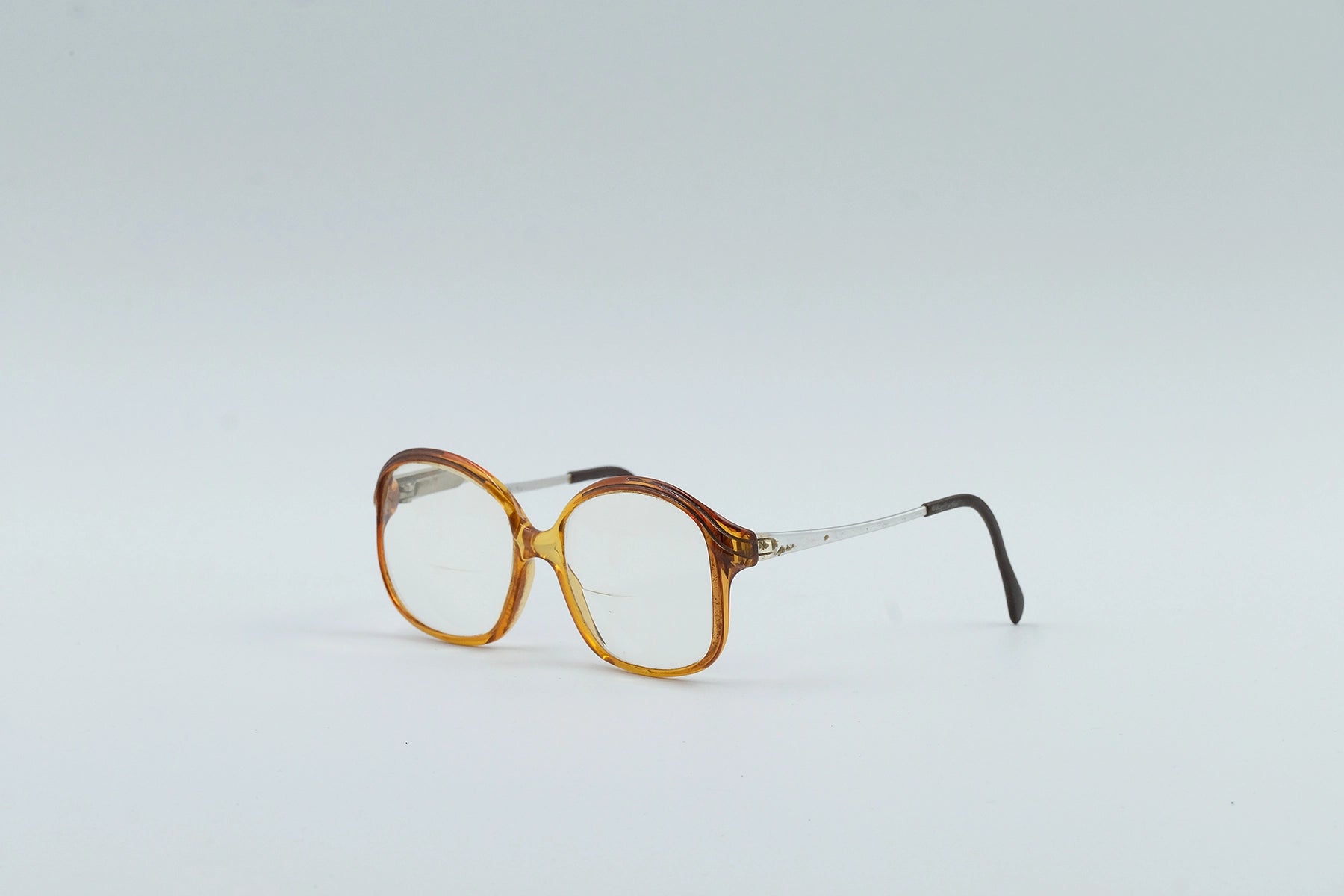 Yves Chantal 3121 1001